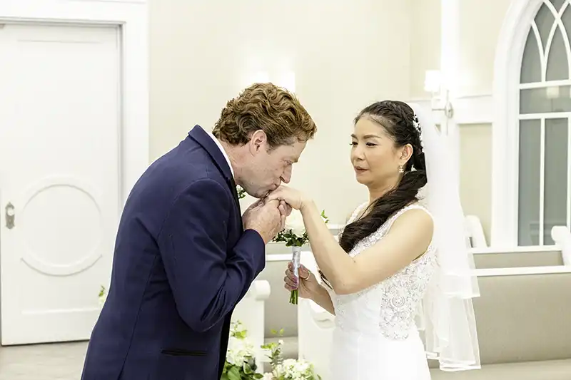 A Complete Guide to Vegas Wedding Chapel Etiquette